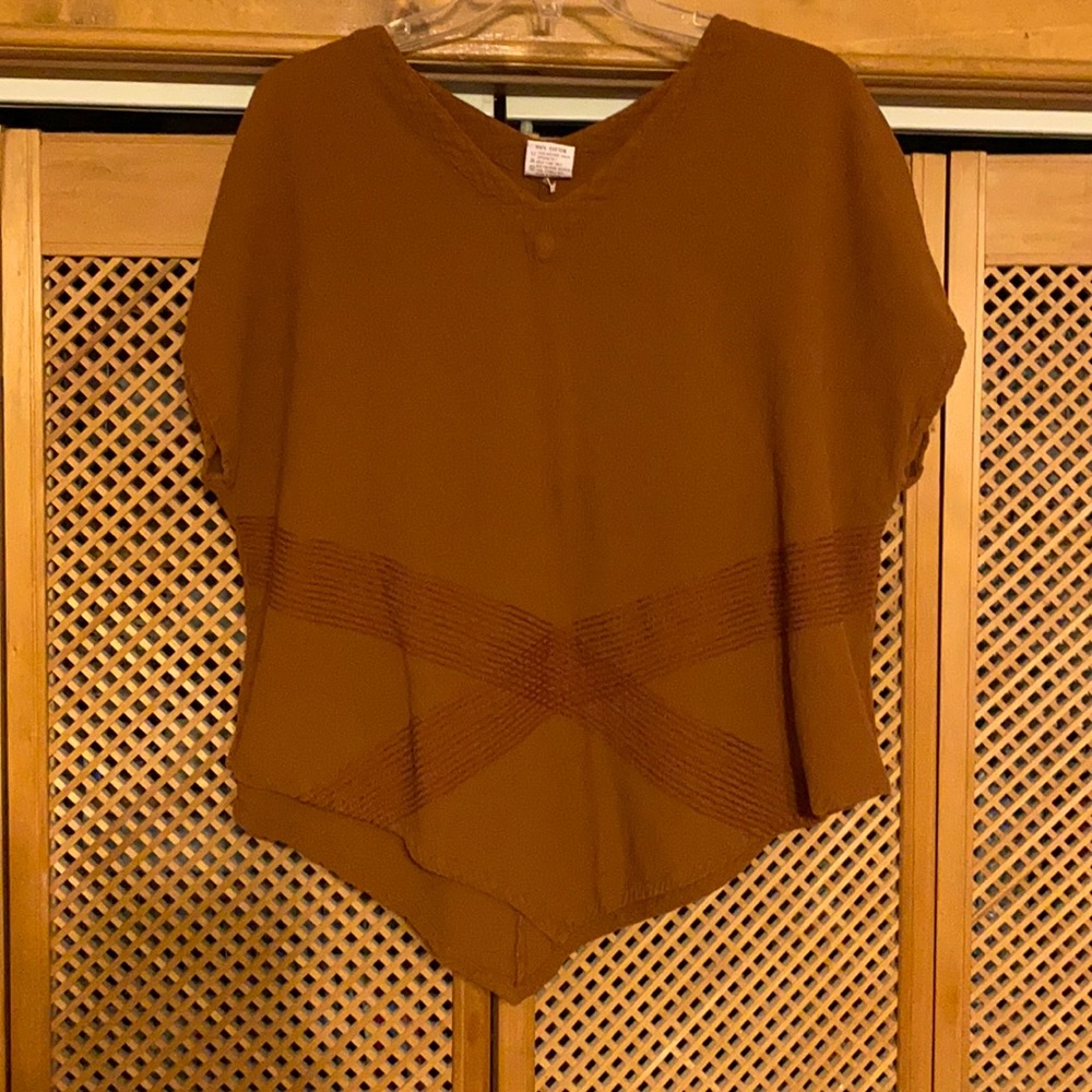 Oh My Gauze! Grace V-Neck - Red Dirt XXL.